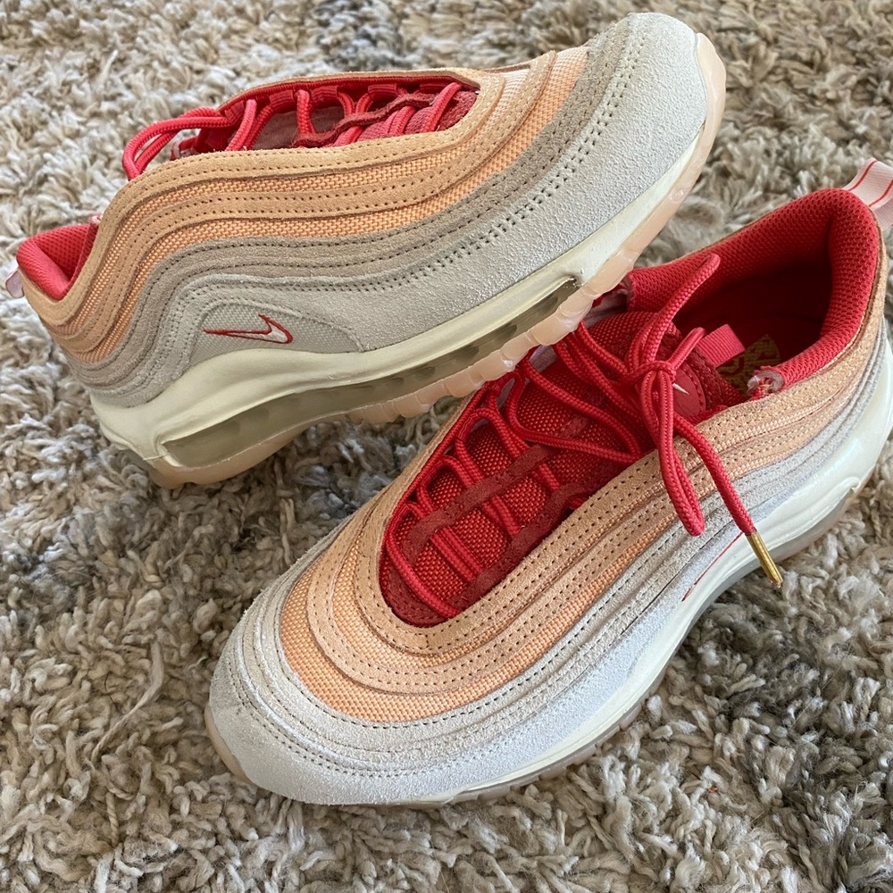 Women’s Nike Air Max 97 **Worn Once!**